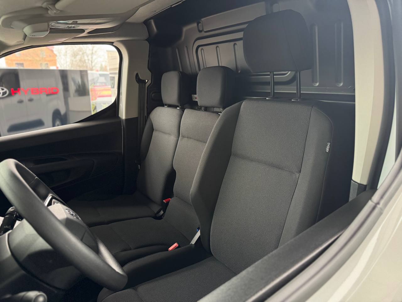 photo_2025_12_10_14_13_05